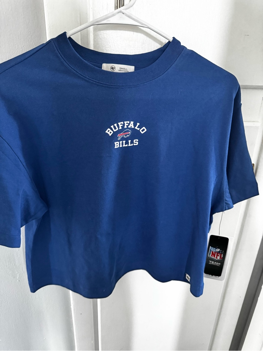 Buffalo Bills NFL Women’s Super Soft Boxy Cropped T-Shirt — New With Tags Small